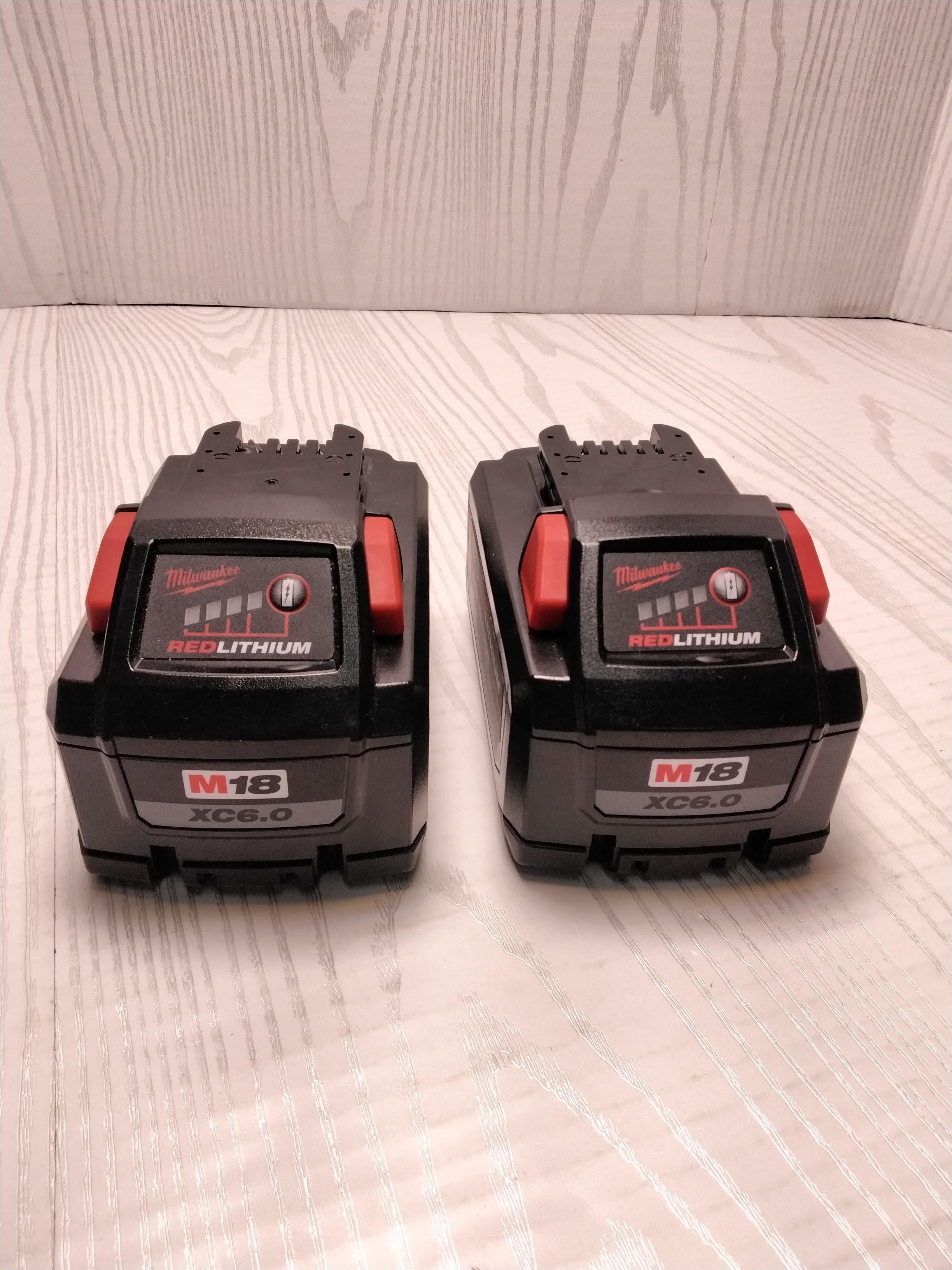 *READ* SET OF 2 Milwaukee m18 High Output XC 6.0AH Batteries - 48-11-1865 (7915422646510)